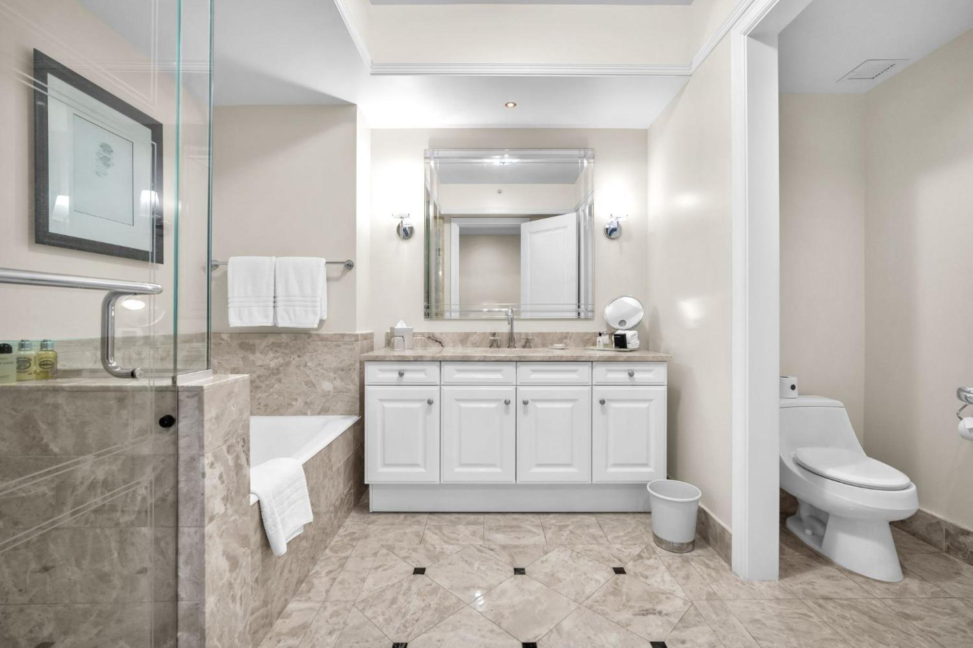 2 Bedroom Or King Studio Suites Four Seasons Hotel Miami Free Wi-Fi & Free Parking Extérieur photo