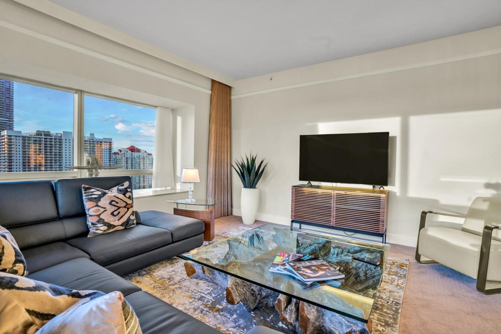 2 Bedroom Or King Studio Suites Four Seasons Hotel Miami Free Wi-Fi & Free Parking Extérieur photo