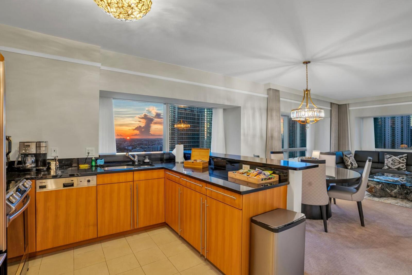 2 Bedroom Or King Studio Suites Four Seasons Hotel Miami Free Wi-Fi & Free Parking Chambre photo